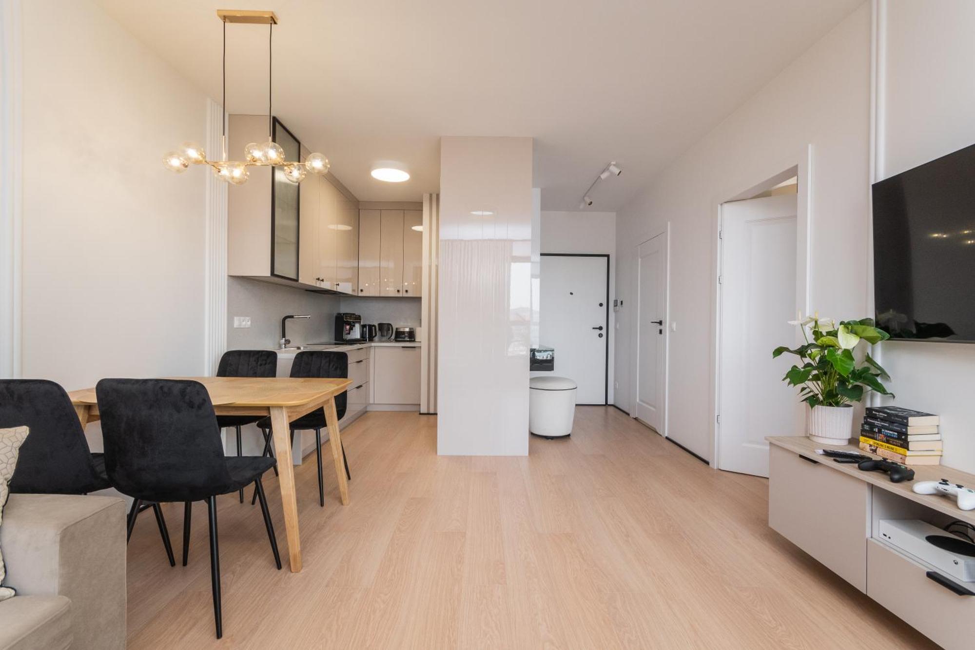 Grand Apartments - Doki Living & Foodhall Гданск Екстериор снимка