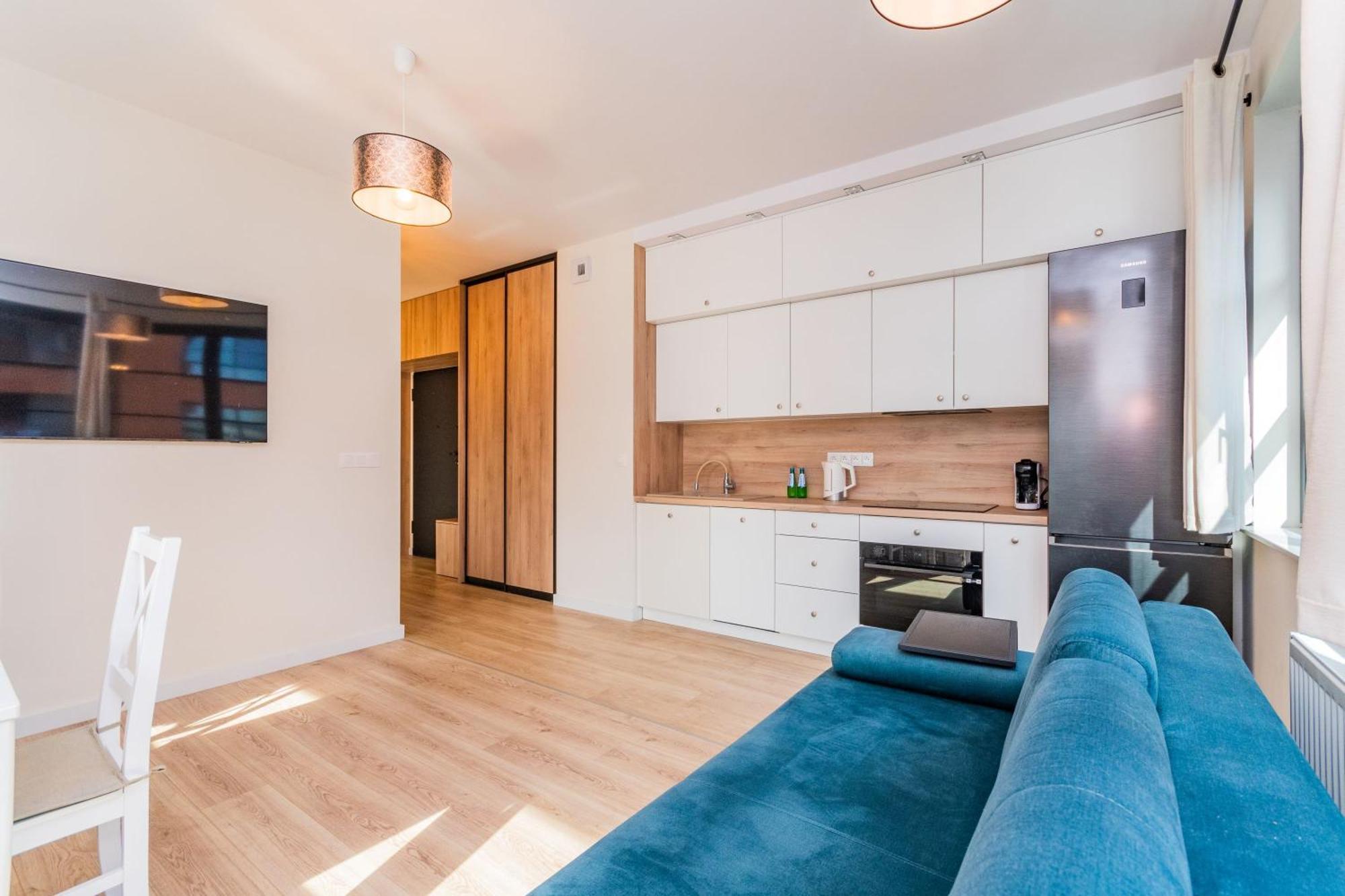Grand Apartments - Doki Living & Foodhall Гданск Екстериор снимка