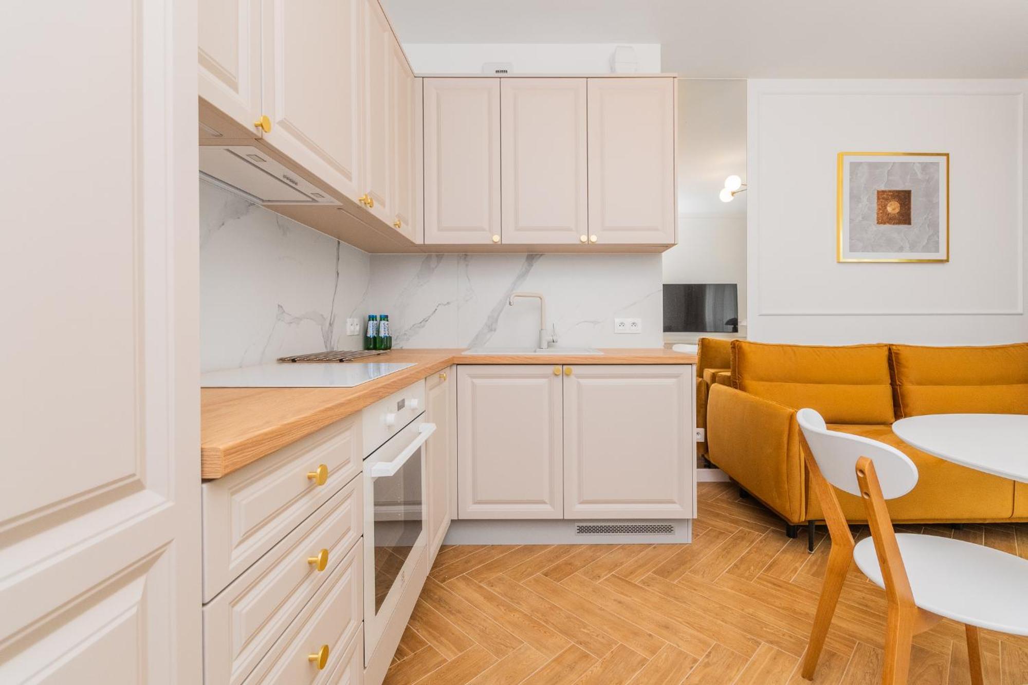 Grand Apartments - Doki Living & Foodhall Гданск Екстериор снимка